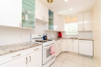 26 Lake Shore Ct #1, Boston, MA 02135 - Photo 3
