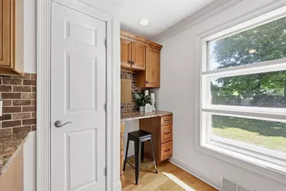 31 Lowell Ave, Westfield, MA 01085 - Photo 11