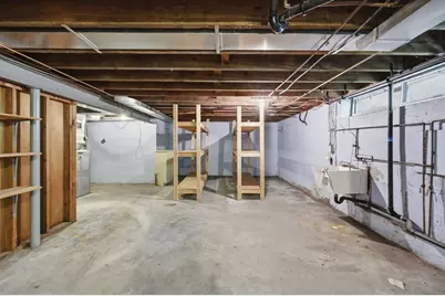 31 Lowell Ave, Westfield, MA 01085 - Photo 35