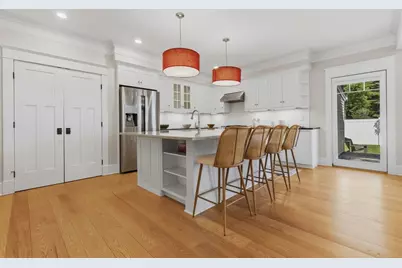 4 Chapel St #A, Newburyport, MA 01950 - Photo 5