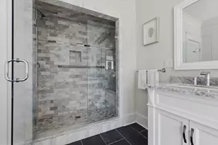 4 Chapel St, Newburyport, MA 01950 - Photo 23