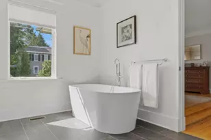 4 Chapel St, Newburyport, MA 01950 - Photo 21