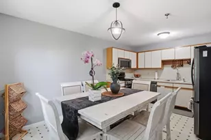84 Tennis Plaza Rd, Dracut, MA 01826 - Photo 7