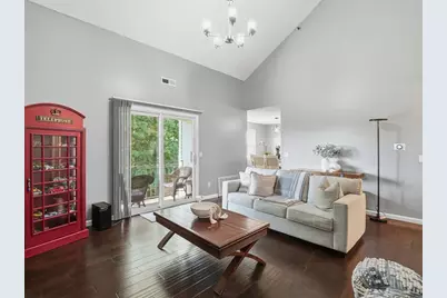 84 Tennis Plaza Rd #50, Dracut, MA 01826 - Photo 3