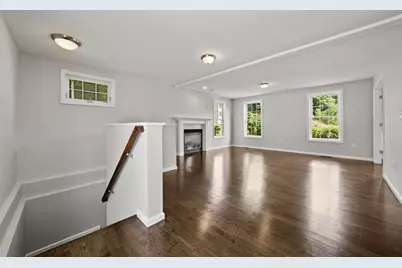 8 Woods Hill Cir, Woburn, MA 01801 - Photo 15