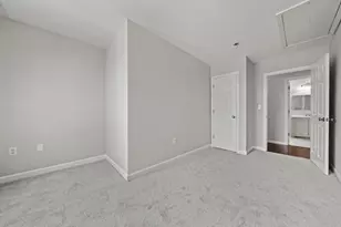 8 Woods Hill Cir, Woburn, MA 01801 - Photo 23