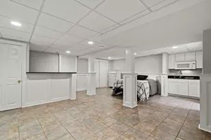 8 Woods Hill Cir, Woburn, MA 01801 - Photo 31
