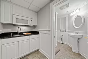 8 Woods Hill Cir, Woburn, MA 01801 - Photo 33
