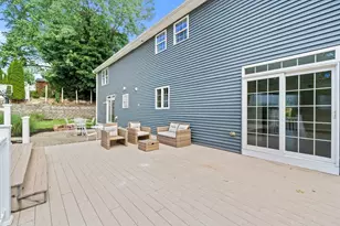 8 Woods Hill Cir, Woburn, MA 01801 - Photo 39