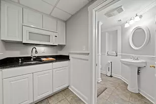 8 Woods Hill Cir, Woburn, MA 01801 - Photo 33