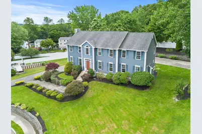 8 Woods Hill Cir, Woburn, MA 01801 - Photo 3