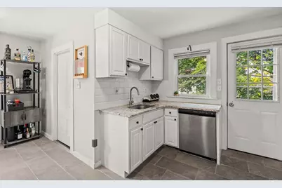 589 Willard St #2, Quincy, MA 02169 - Photo 15