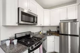 62 W Cedar St, Boston, MA 02114 - Photo 7
