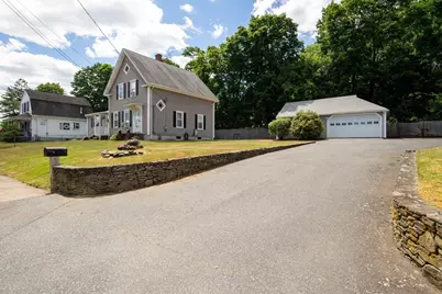 4 Star Ave, Middleborough, MA 02346 - Photo 3