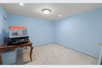 49 W Fountain St, Milford, MA 01757 - Photo 27