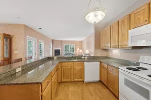 631 East St, Mansfield, MA 02048 - Photo 17