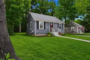 198 Pond St, Rockland, MA 02370 - Photo 1