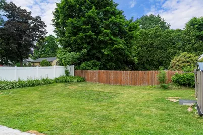 40 Calumet Ave, Worcester, MA 01606 - Photo 29