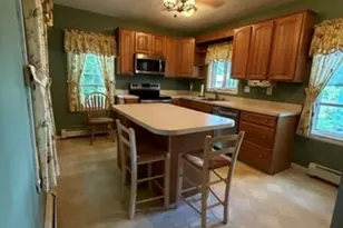 25 Sumner St, North Attleboro, MA 02760 - Photo 3