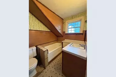 25 Sumner St, North Attleboro, MA 02670 - Photo 15