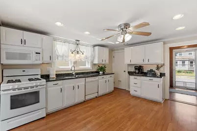 20 Conomo Ave, Lynn, MA 01904 - Photo 9