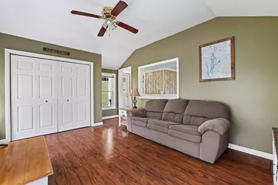 185 Linden St, Berlin, MA 01503 - Photo 11