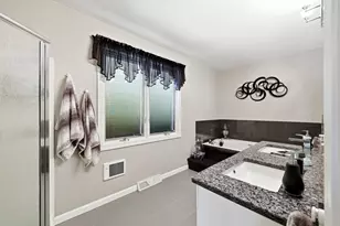 57 Valley View Dr, Ludlow, MA 01056 - Photo 21