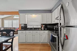 11 Dunkirk Ave, Worcester, MA 01604 - Photo 13