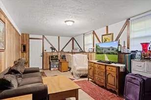 11 Dunkirk Ave, Worcester, MA 01604 - Photo 25