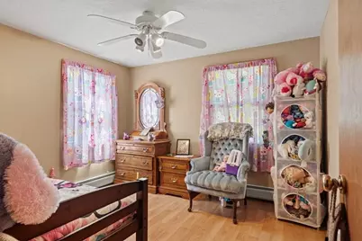 11 Dunkirk Ave, Worcester, MA 01604 - Photo 21