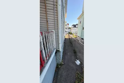 32 Clarkwood St, Boston, MA 02126 - Photo 11