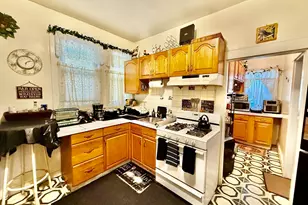 32 Clarkwood St, Boston, MA 02126 - Photo 7