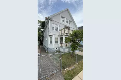 32 Clarkwood St, Boston, MA 02126 - Photo 3