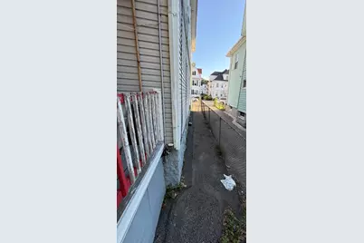 32 Clarkwood St, Boston, MA 02126 - Photo 11