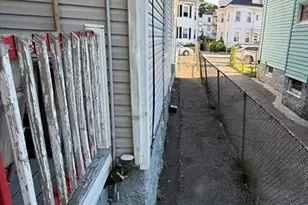 32 Clarkwood St, Boston, MA 02126 - Photo 11