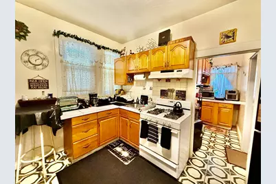 32 Clarkwood St, Boston, MA 02126 - Photo 7
