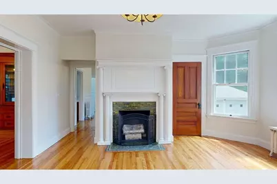 911 Pleasant St, Worcester, MA 01602 - Photo 19