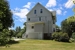 911 Pleasant St, Worcester, MA 01602 - Photo 41