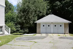 911 Pleasant St, Worcester, MA 01602 - Photo 41
