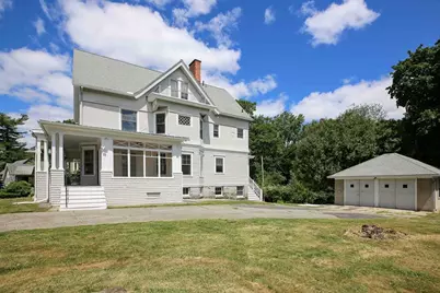 911 Pleasant St, Worcester, MA 01602 - Photo 39