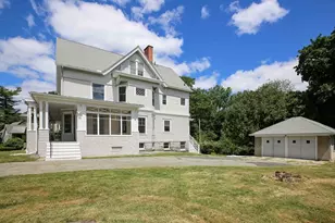 911 Pleasant St, Worcester, MA 01602 - Photo 39