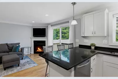 161 Broad St #2, Hudson, MA 01749 - Photo 3