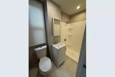 97 Newton St, Holyoke, MA 01040 - Photo 11