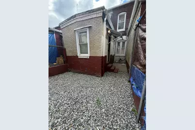 97 Newton St, Holyoke, MA 01040 - Photo 21