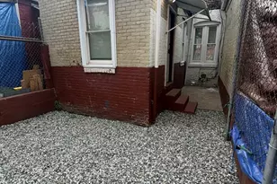 97 Newton St, Holyoke, MA 01040 - Photo 21