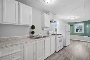 540 Armory St, Springfield, MA 01104 - Photo 9