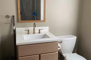60 Rencelau St, Springfield, MA 01118 - Photo 13