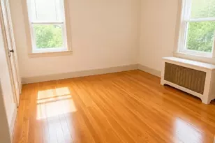 60 Rencelau St, Springfield, MA 01118 - Photo 9