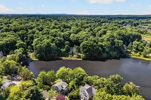 30R Morses Pond Rd, Wellesley, MA 02428 - Photo 21