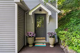 30R Morses Pond Rd, Wellesley, MA 02428 - Photo 3
